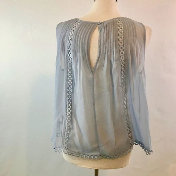 BEBE‎ Women Blue Chiffon Tayler Sleeveless Top Small NWT - Picture 4 of 6